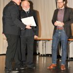 Übergabe der Ehrungsurkunde